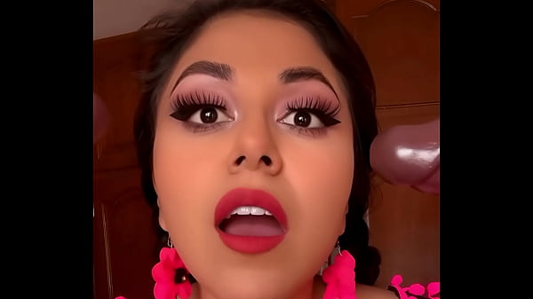 Stefany Aguilar recibiendo la lechada
